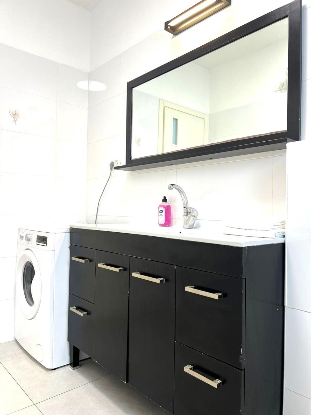 בת ים Apartments4You Maria מראה חיצוני תמונה